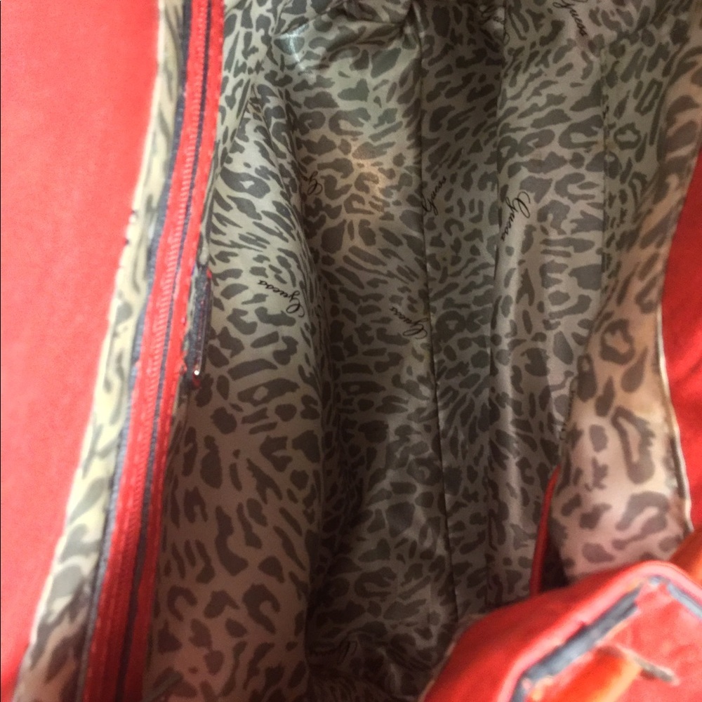 Guess purse - Picture 6 of 8